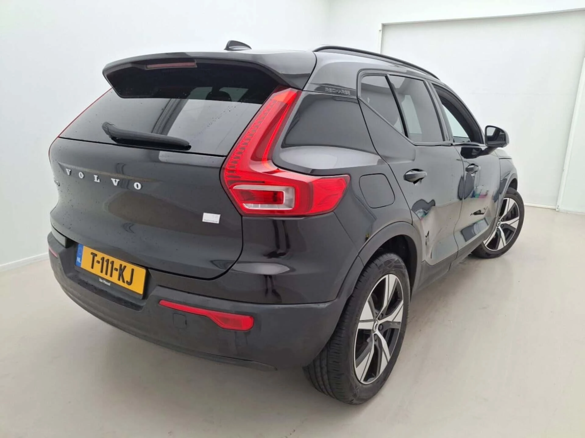 Volvo-XC40-image-1