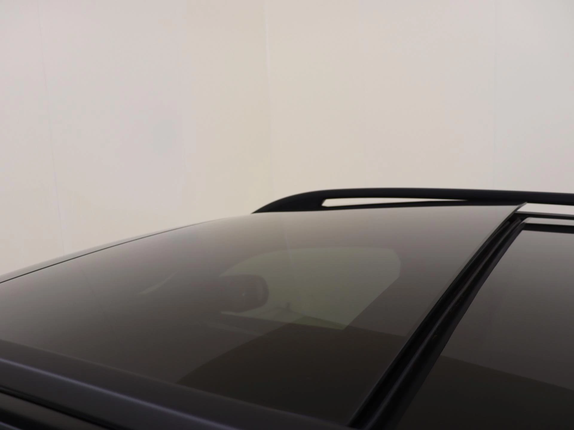 Mercedes-Benz-GLE-image-40