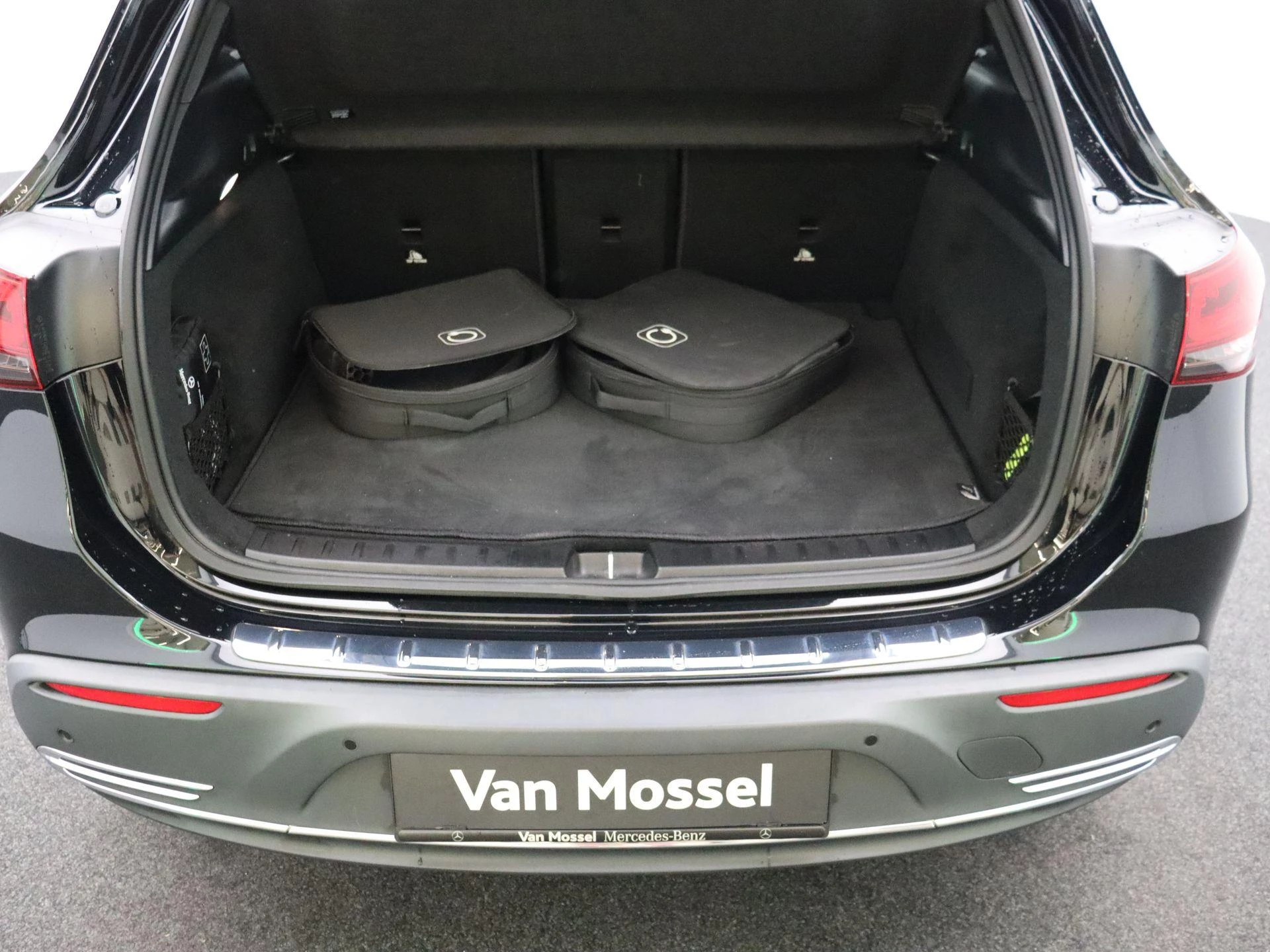 Mercedes-Benz EQA 250 Business Line