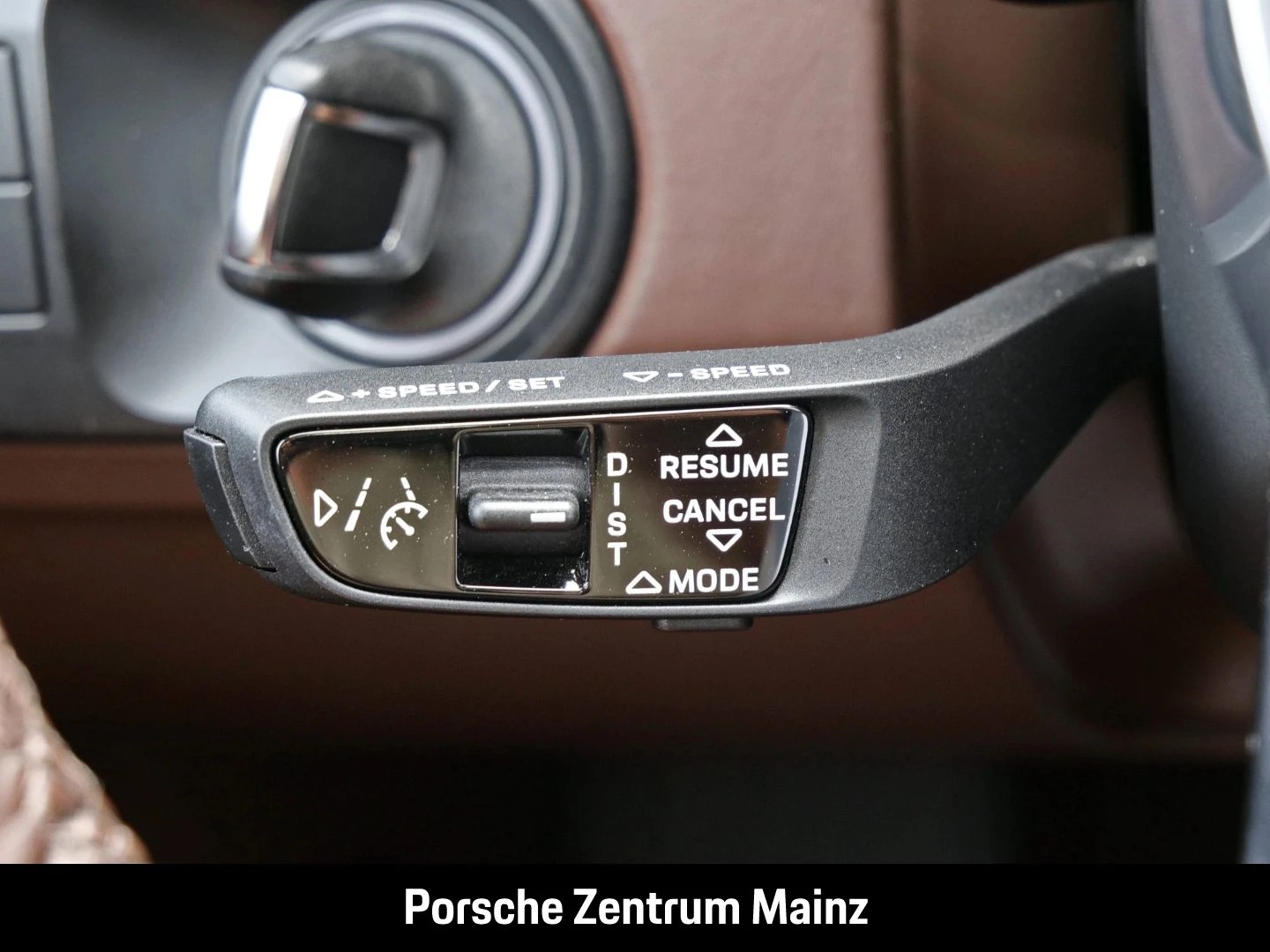 Porsche-Cayenne-image-25