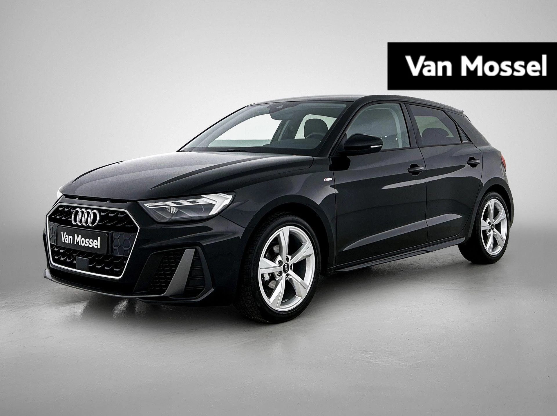 Audi-A1 Sportback-image-0