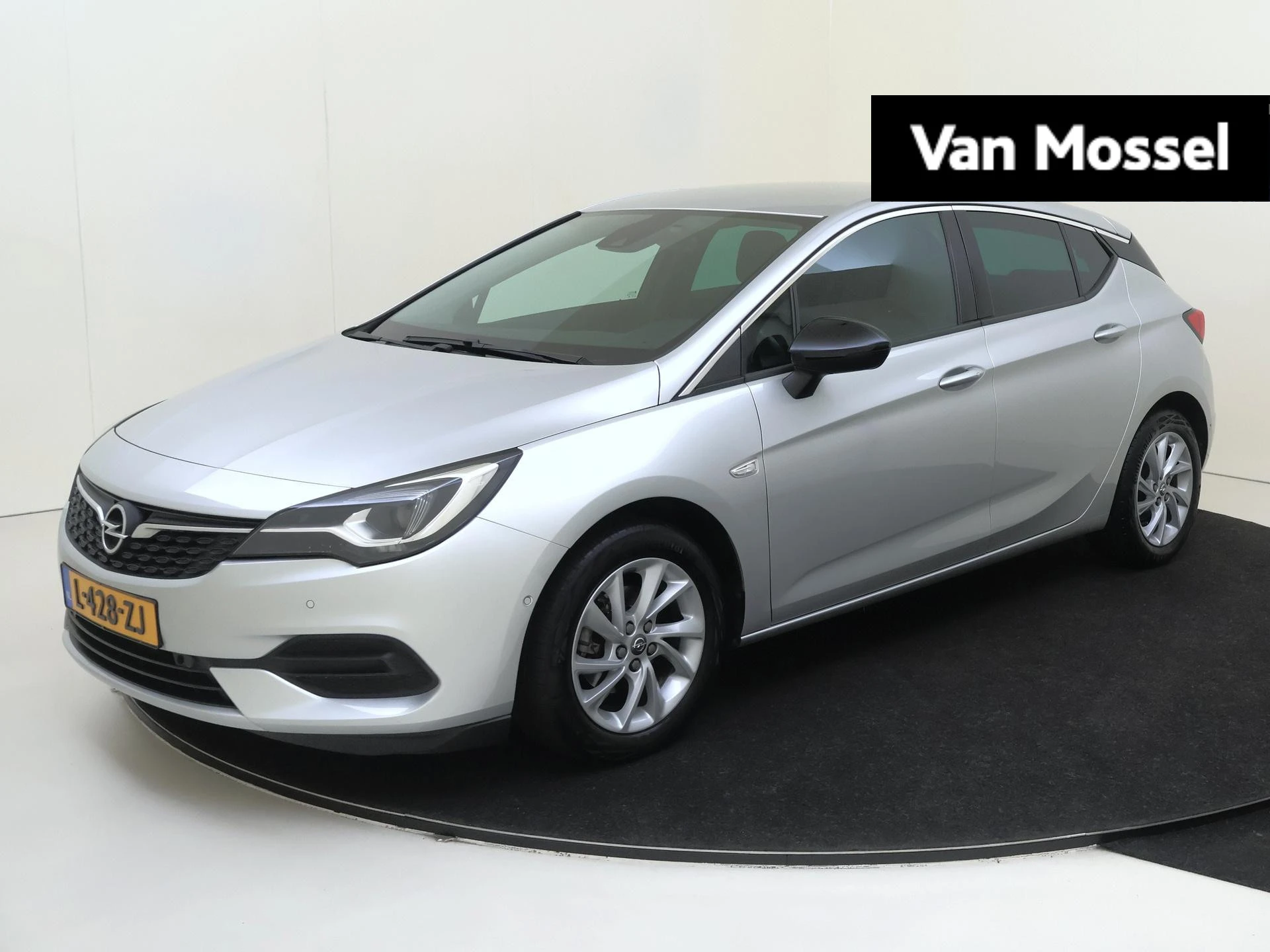 Opel-Astra-image-0