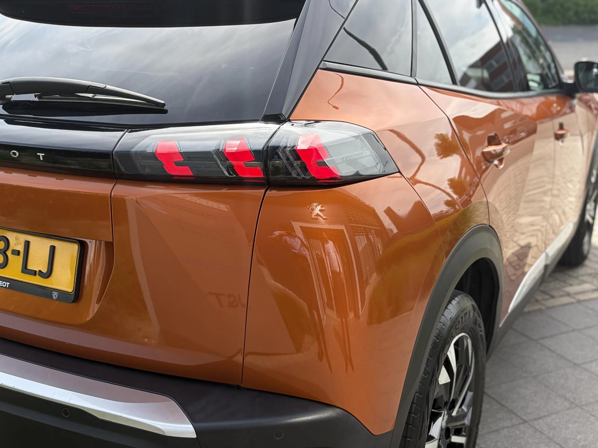 Peugeot 2008 1.2 PureTech 130 Allure