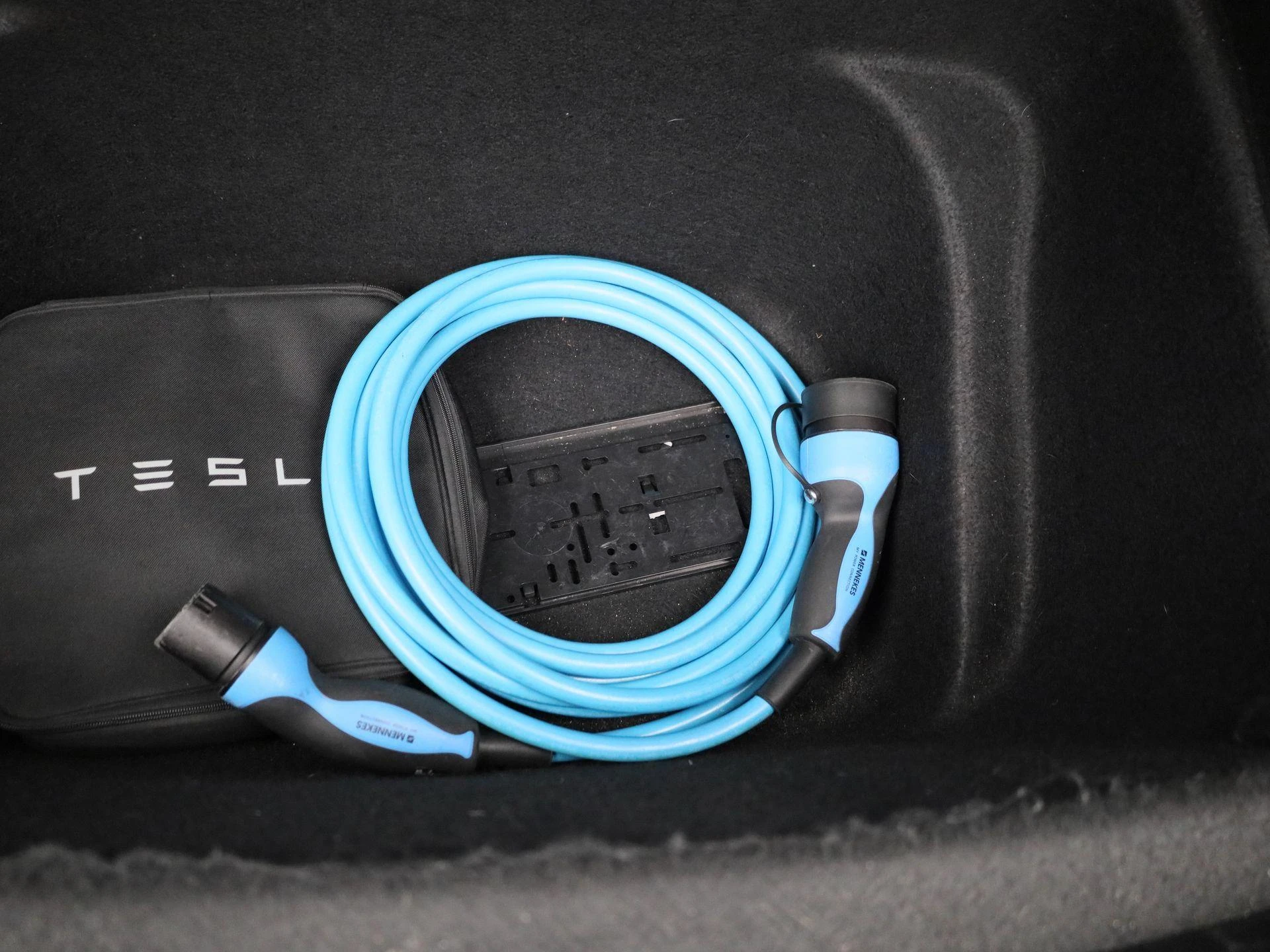 Tesla-Model Y-image-11