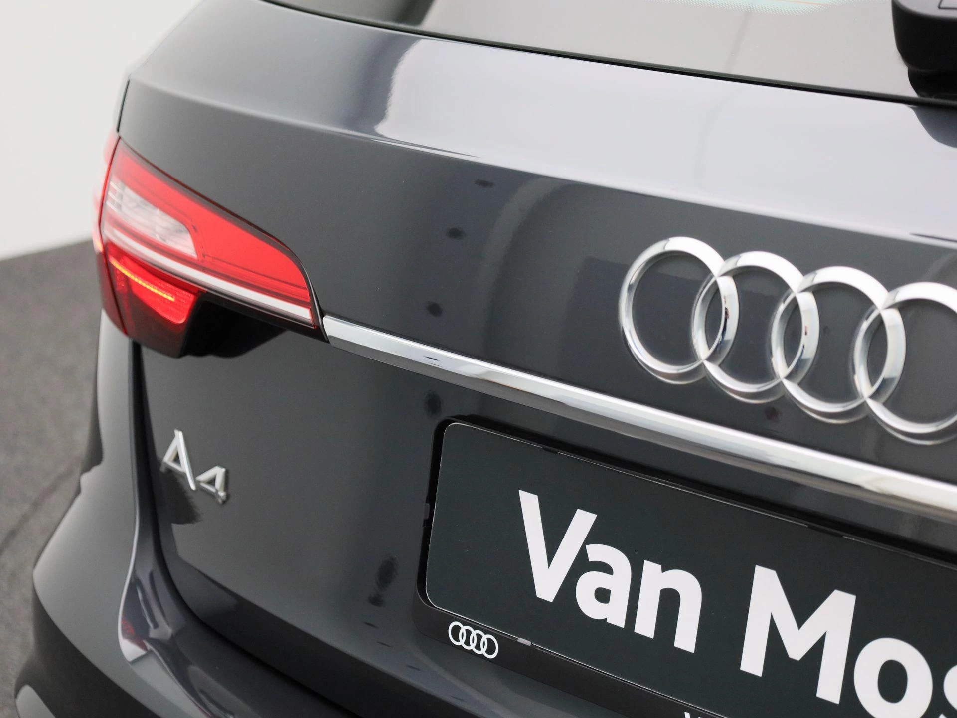 Audi-A4-image-34