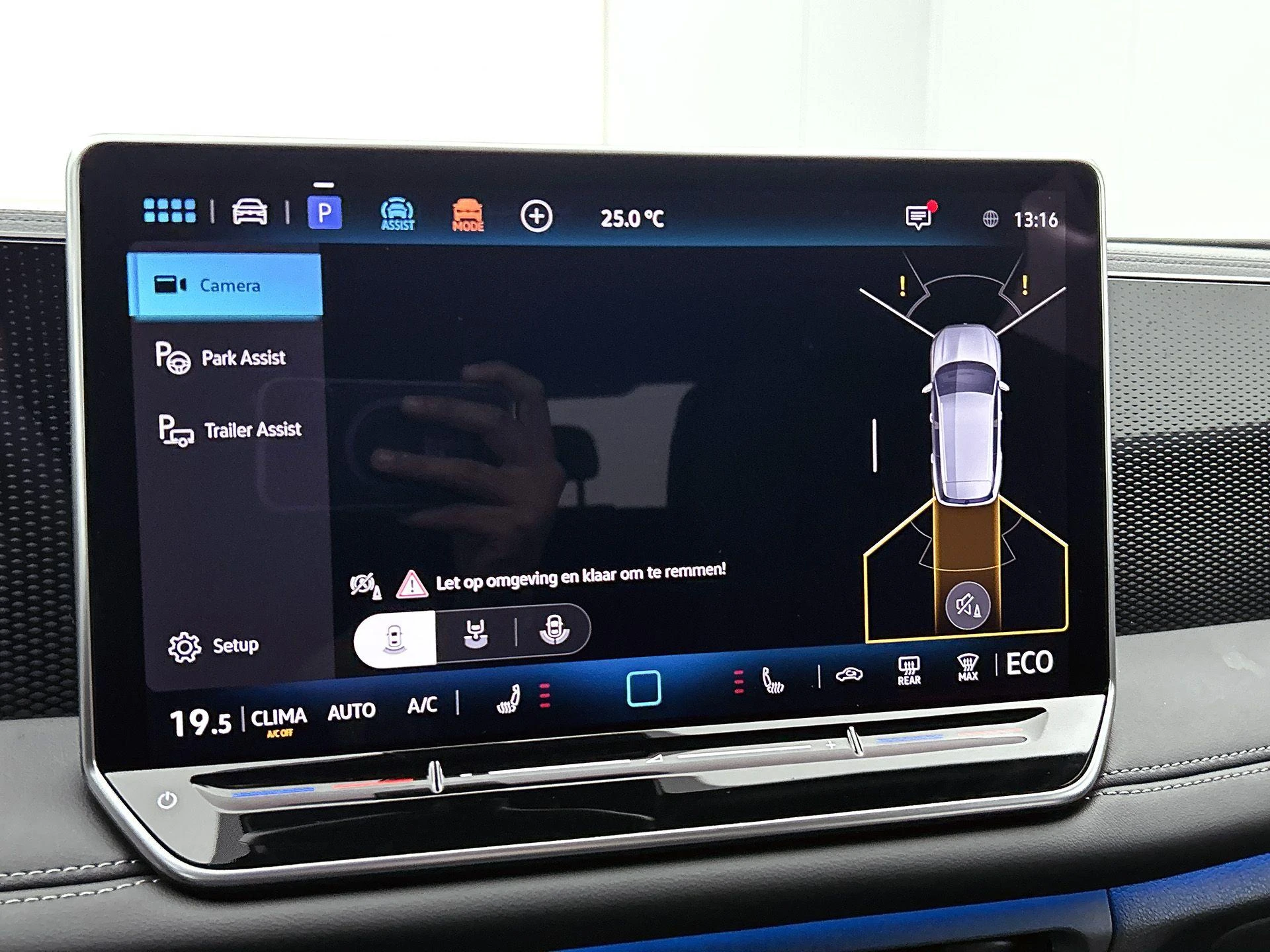 Volkswagen-Tiguan-image-11