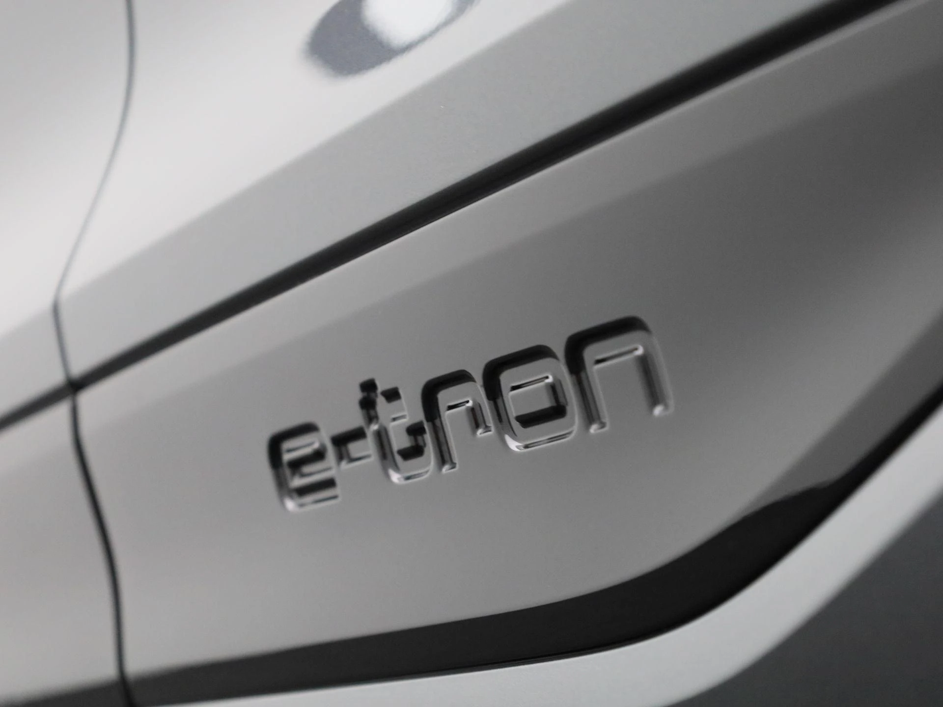 Audi-Q6 e-tron-image-45