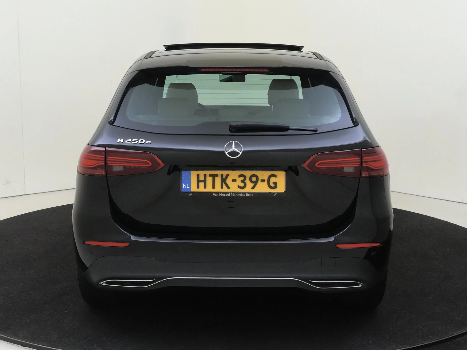 Mercedes-Benz-B-Klasse-image-6