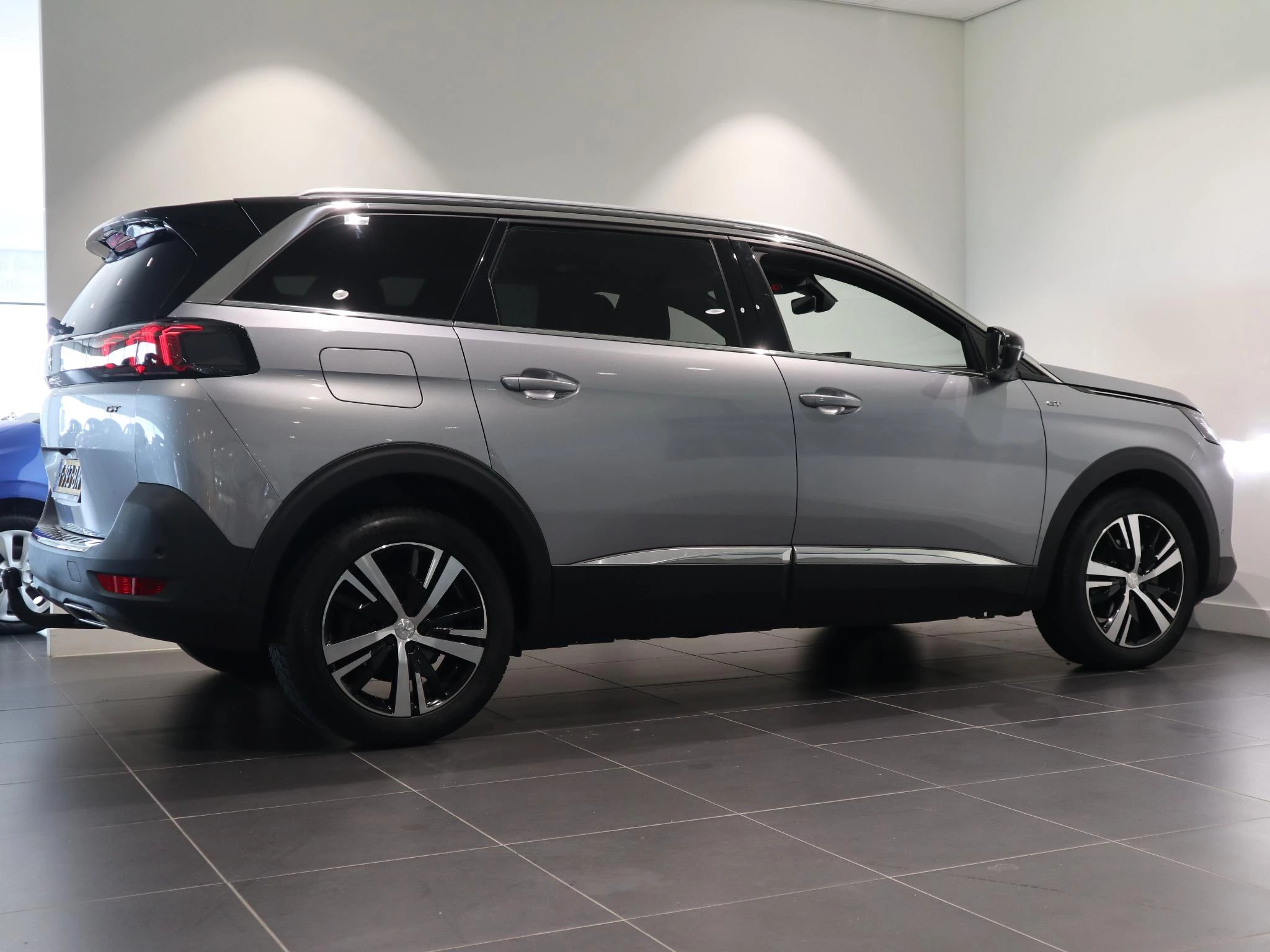 Peugeot-5008-image-6