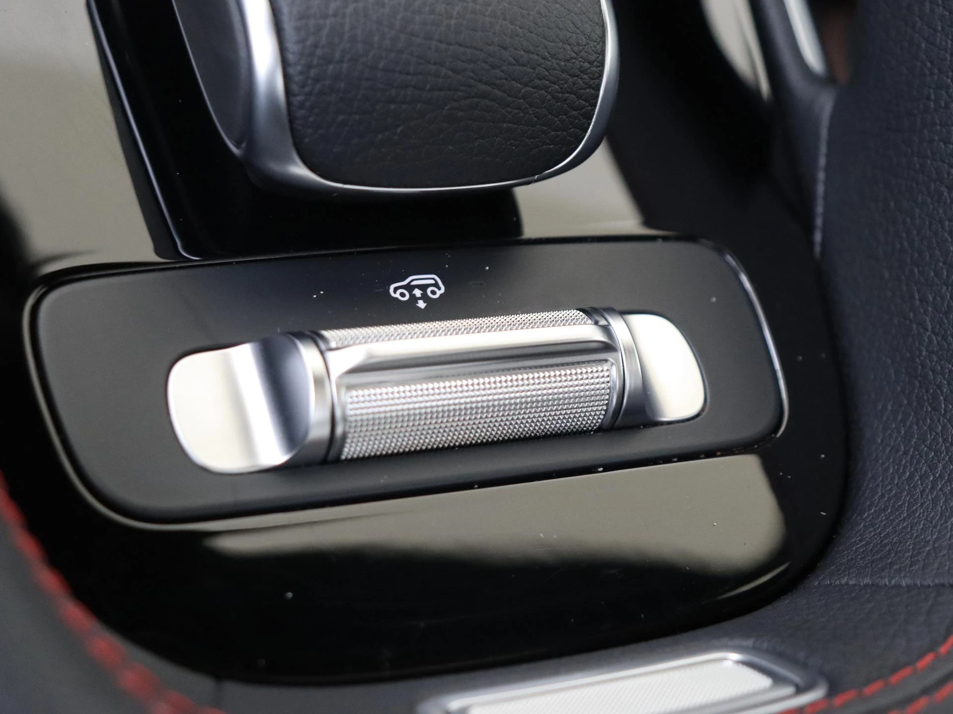 Mercedes-Benz-GLE-image-31
