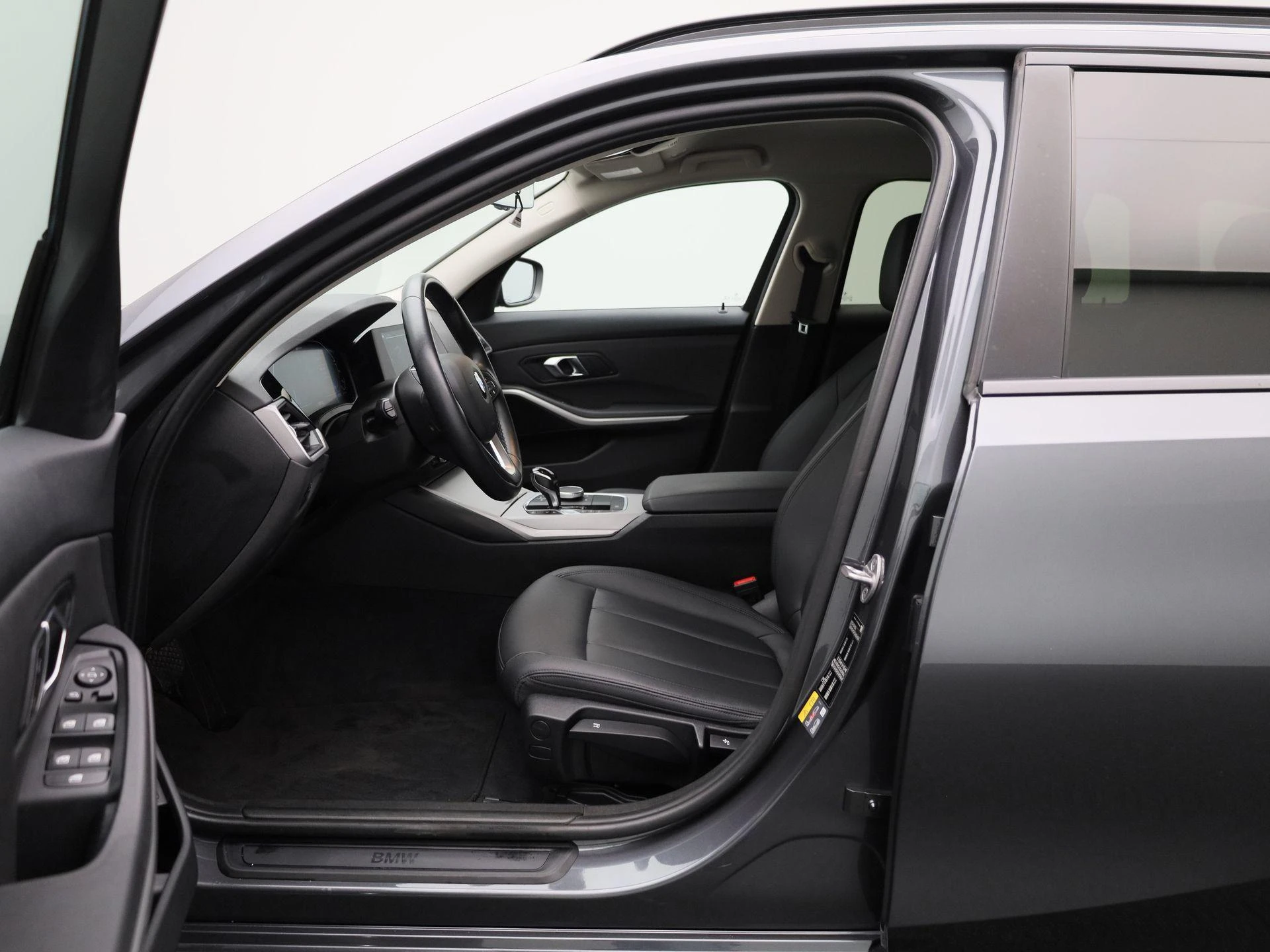 BMW-3 Serie-image-8