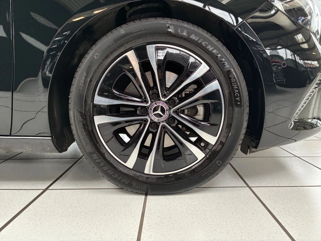Mercedes-Benz-B-Klasse 180-image-18