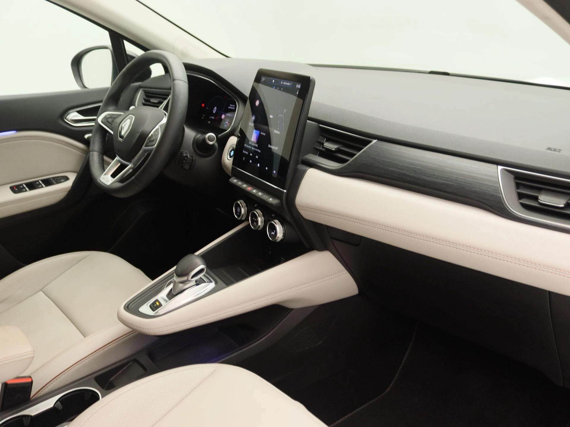 Renault Captur E-Tech Plug-in Hybrid 160 Initiale Paris