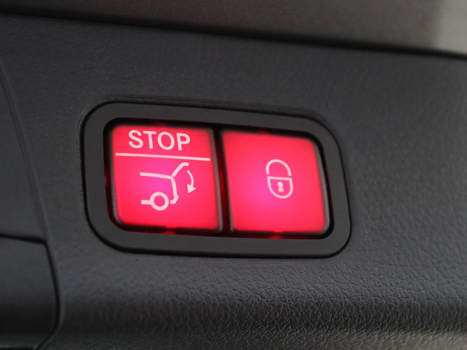 Mercedes-Benz-B-Klasse-image-31