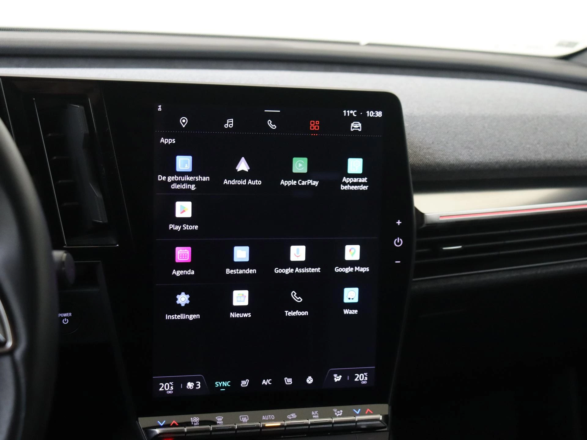 Renault-Megane E-Tech-image-23