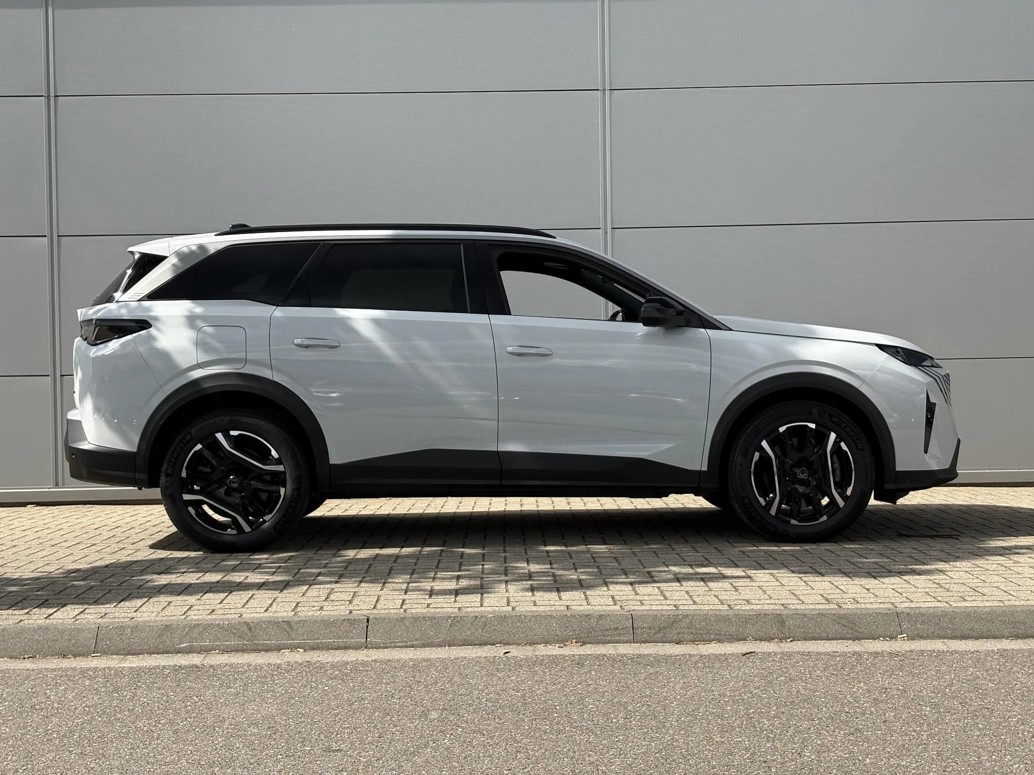 Peugeot-5008-image-6