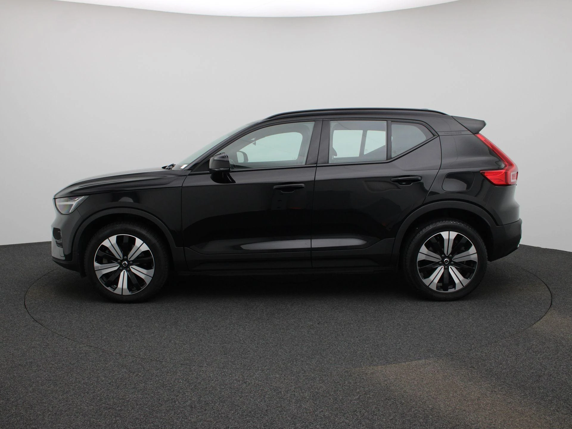 Volvo-XC40-image-5