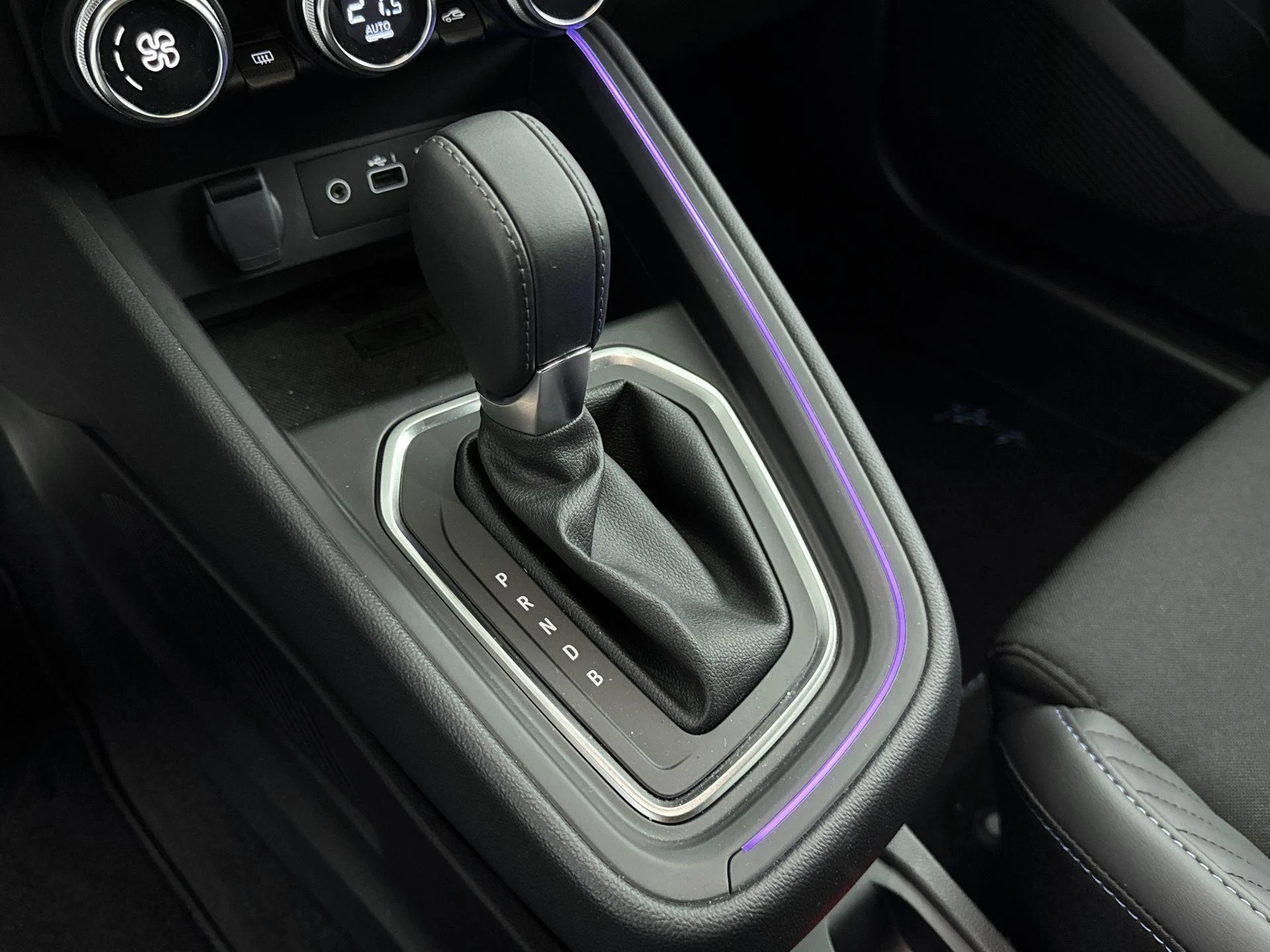 Renault-Clio-image-19