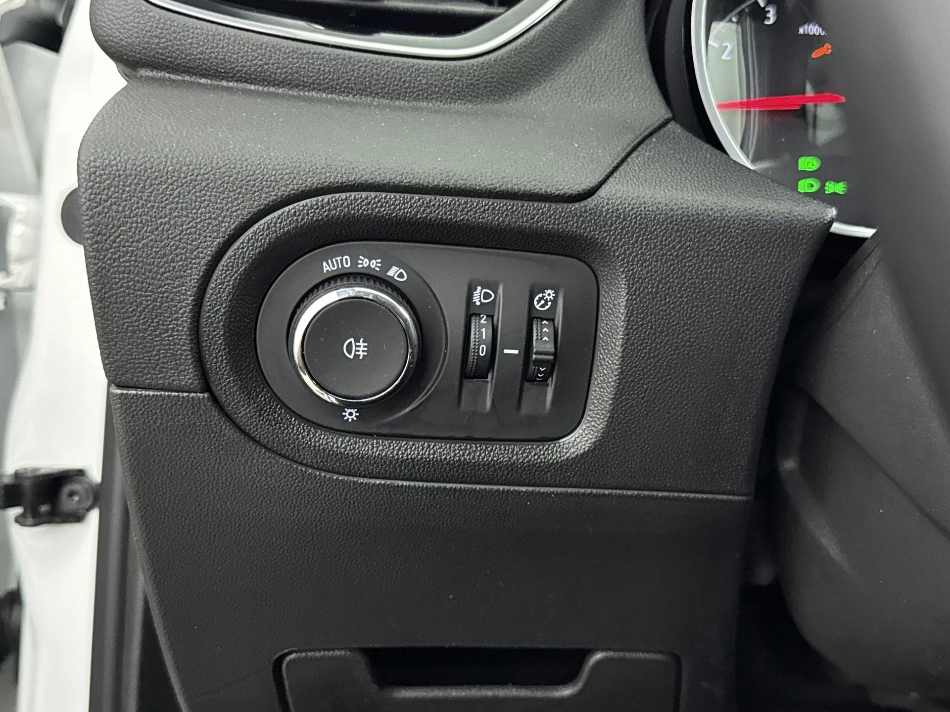 Opel-Grandland X-image-23