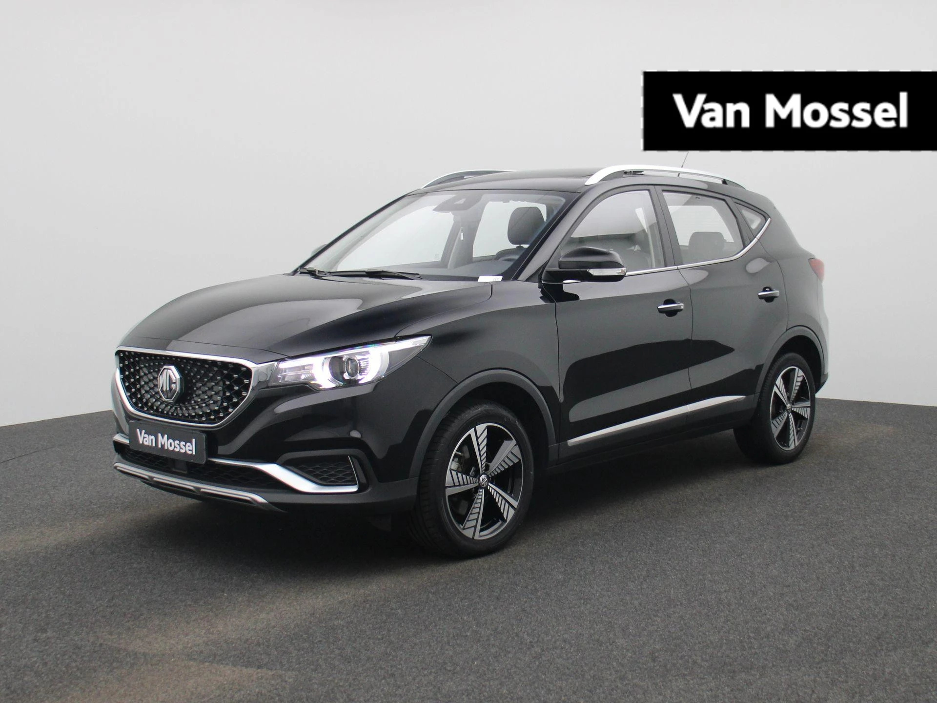 MG-ZS EV-image-0