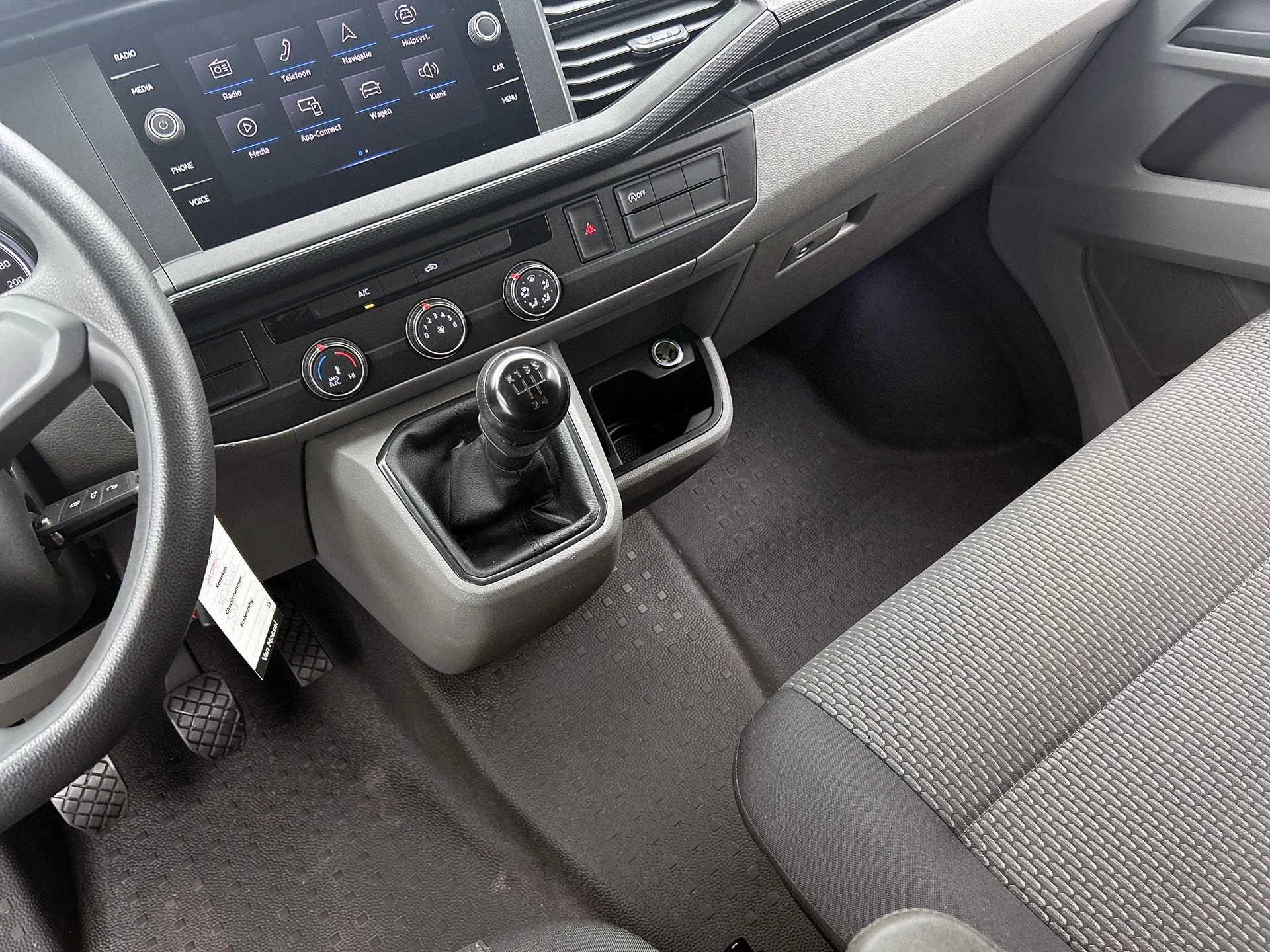 Volkswagen Transporter 2.0 TDI L2H1 Comfortline 110PK