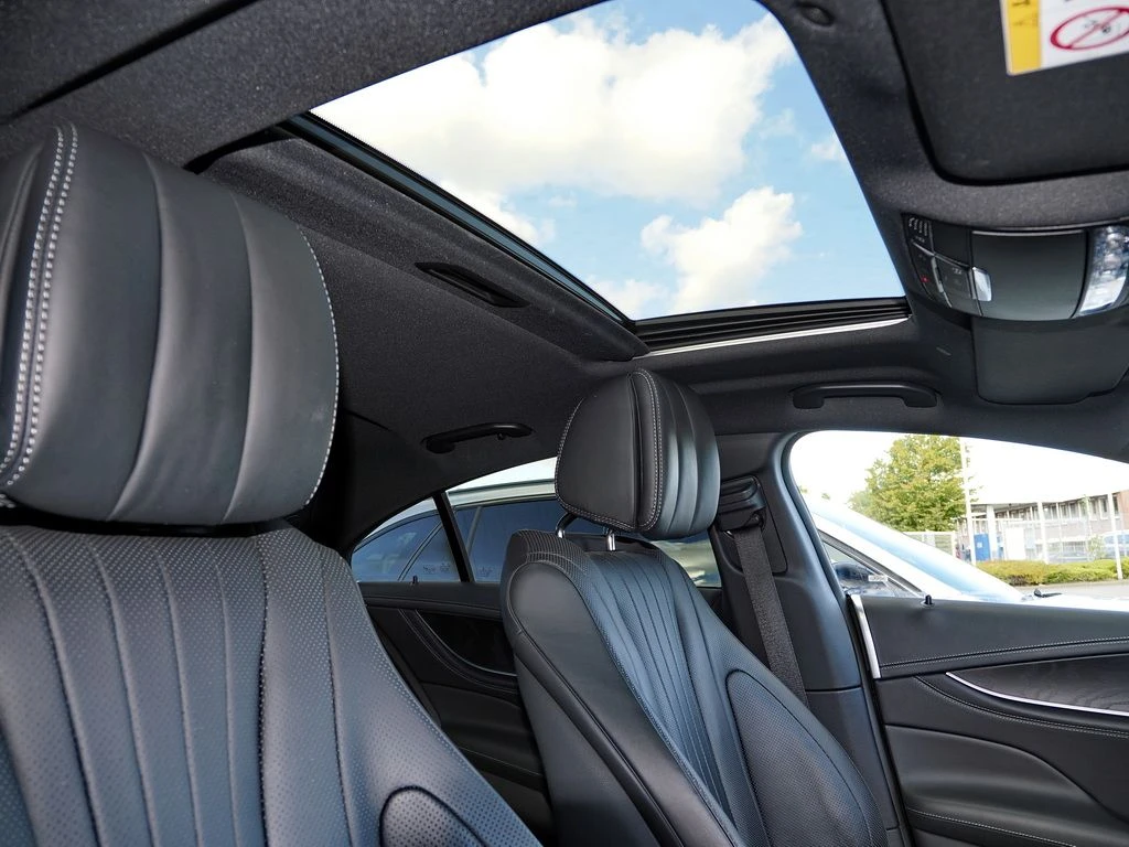 Mercedes-Benz-CLS 400 d-image-14