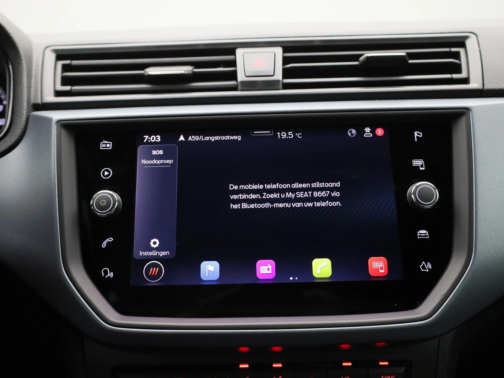 SEAT-Arona-image-25
