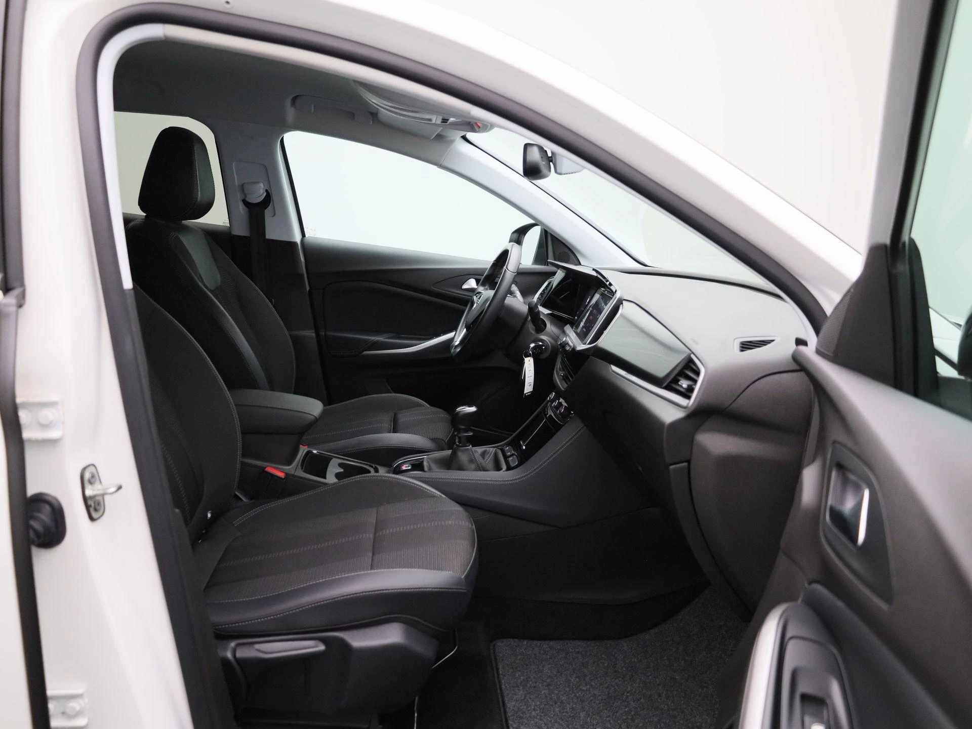 Opel-Grandland-image-31