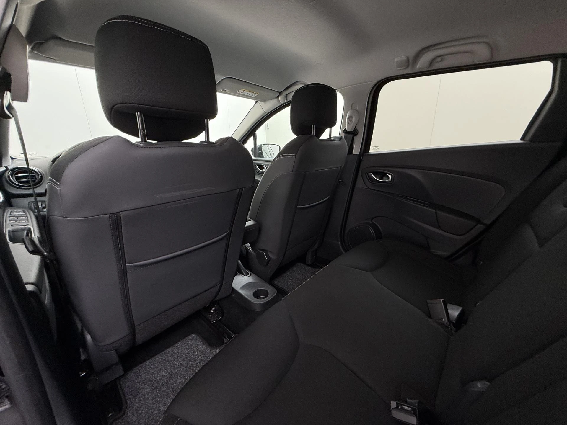 Renault-Clio-image-15