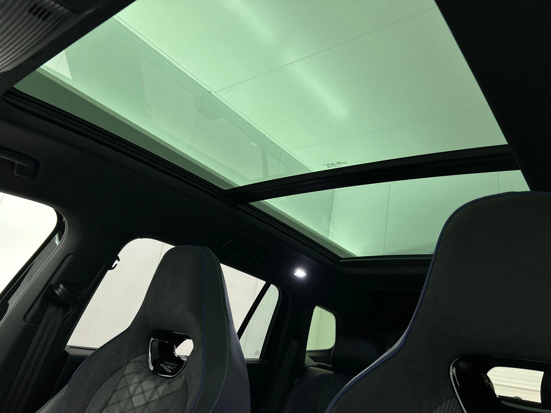 Volkswagen Tayron 1.5 eHybrid R-Line Edition