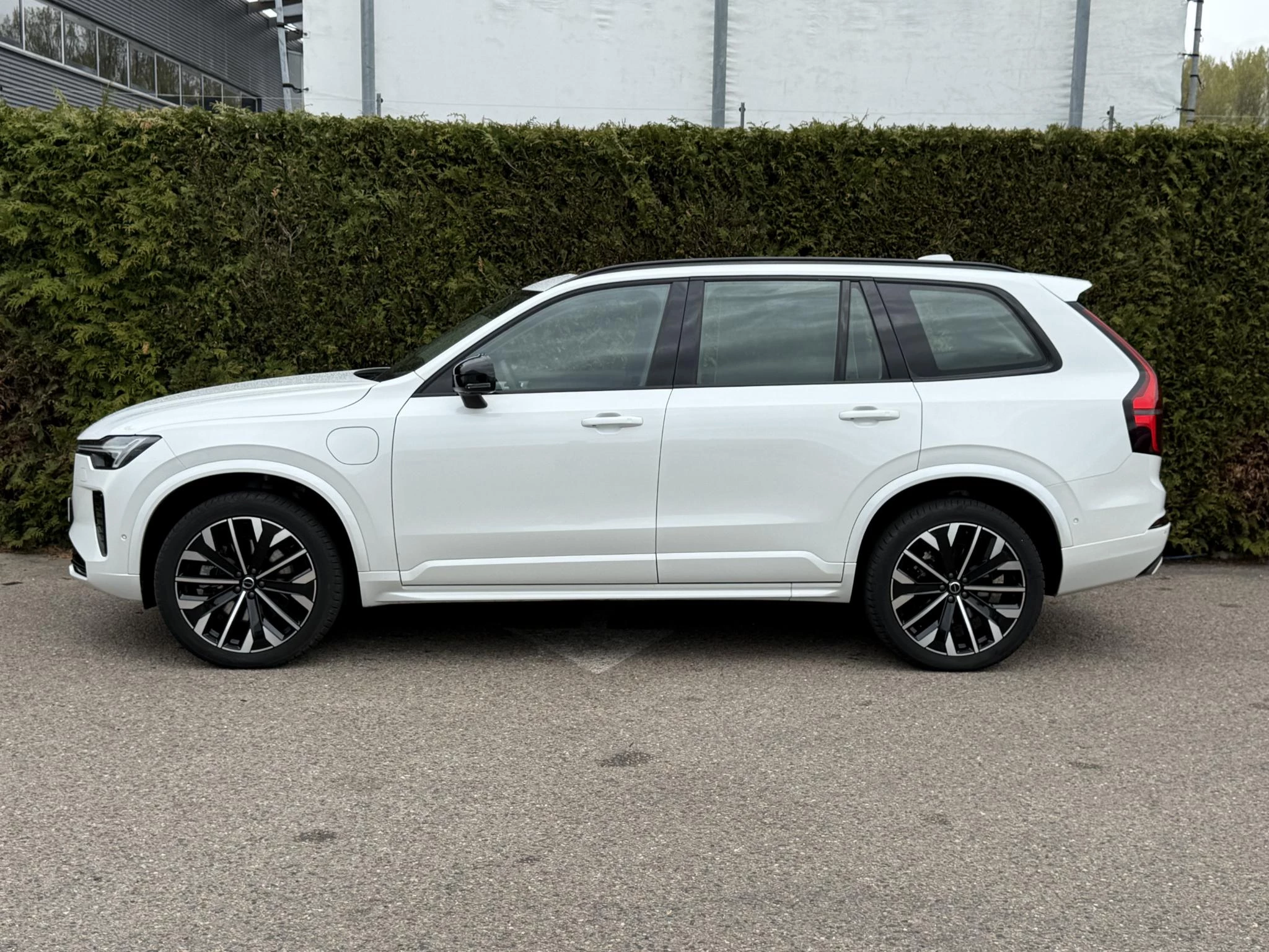 Volvo XC90 T8 Plug-in hybrid AWD Ultra Dark