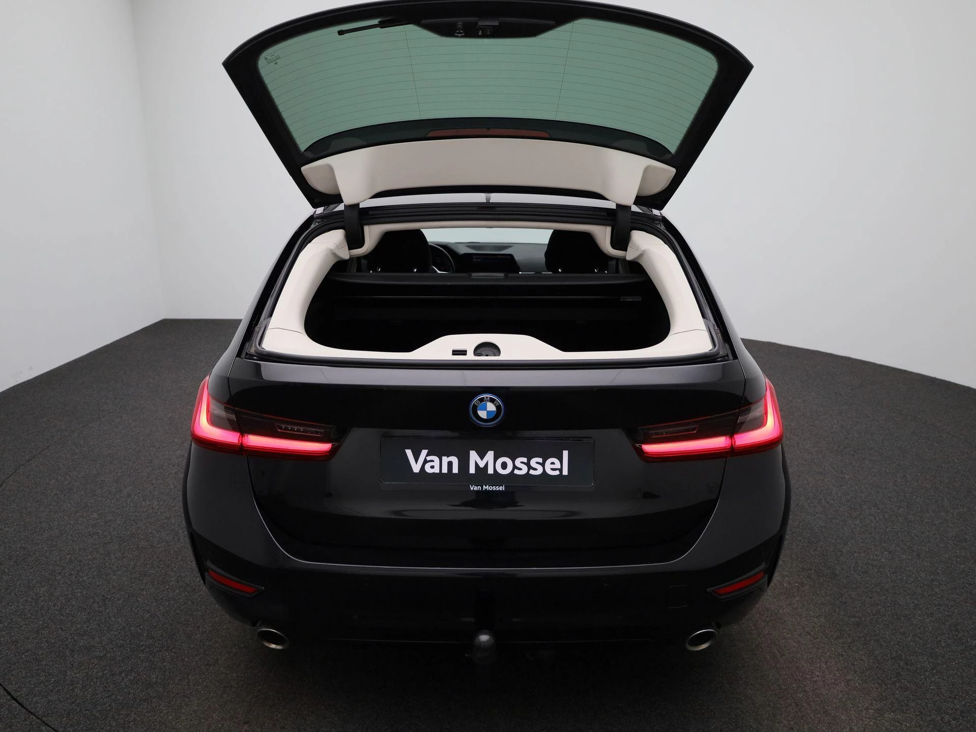 BMW-3 Serie-image-12