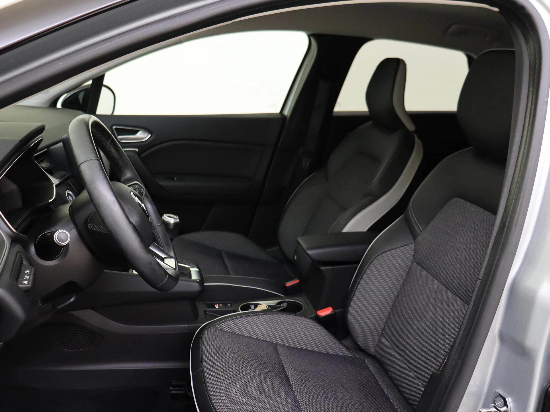 Renault-Captur-image-14