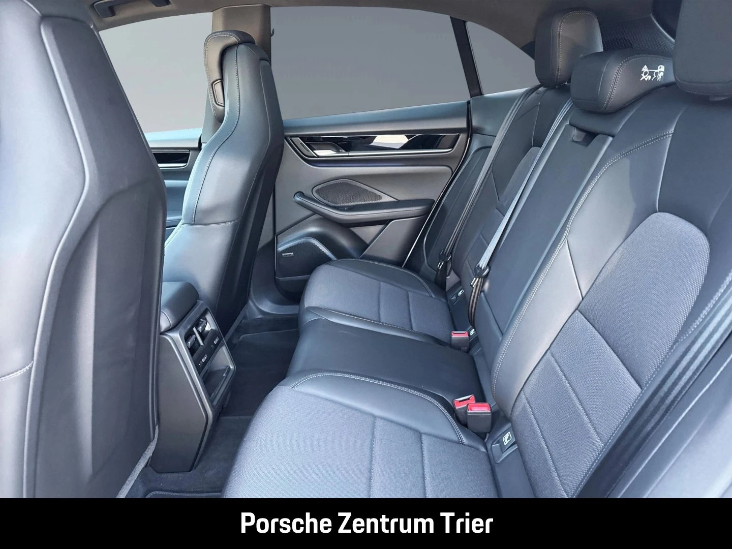 Porsche-Macan-image-15