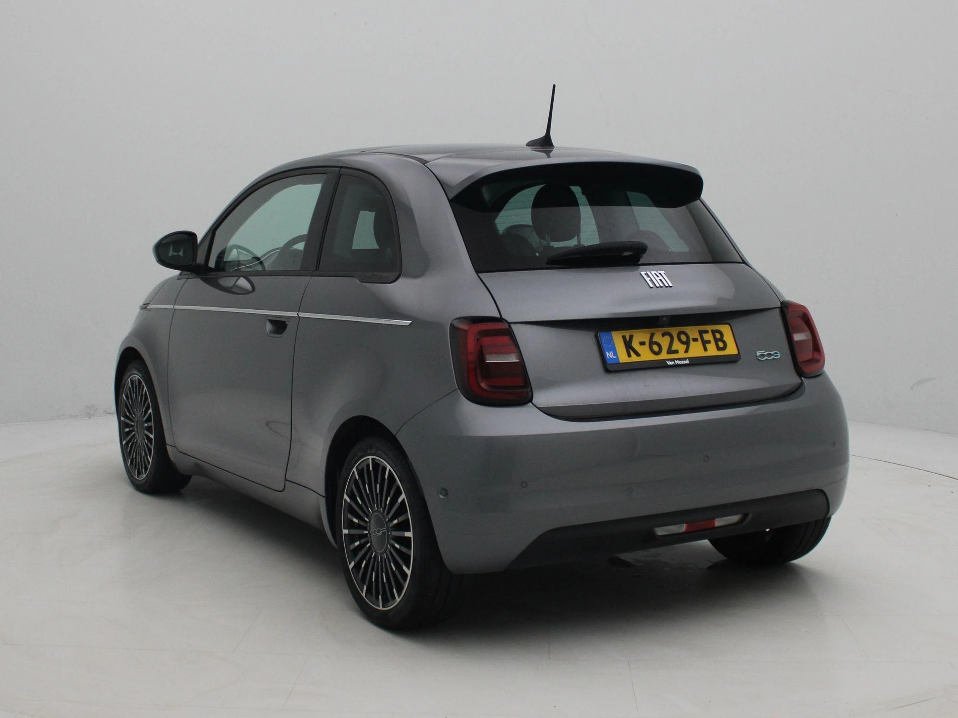 Fiat-500-image-2