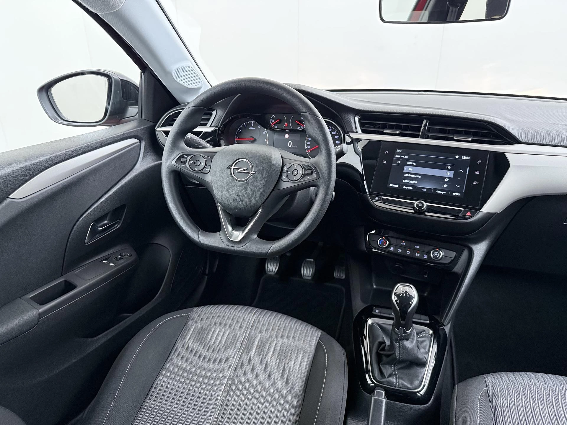 Opel-Corsa-image-5