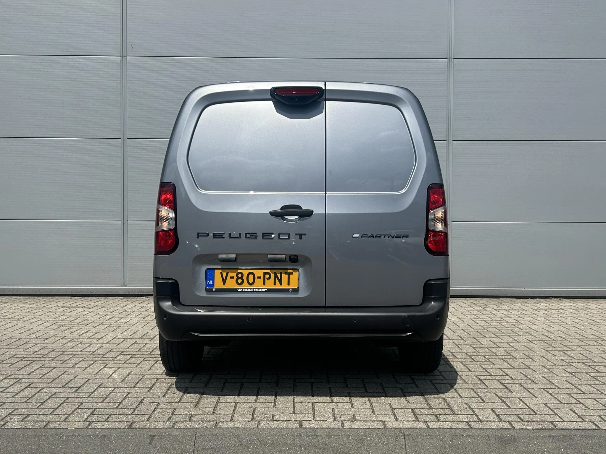 Peugeot e-Partner 136 L2 50 kWh