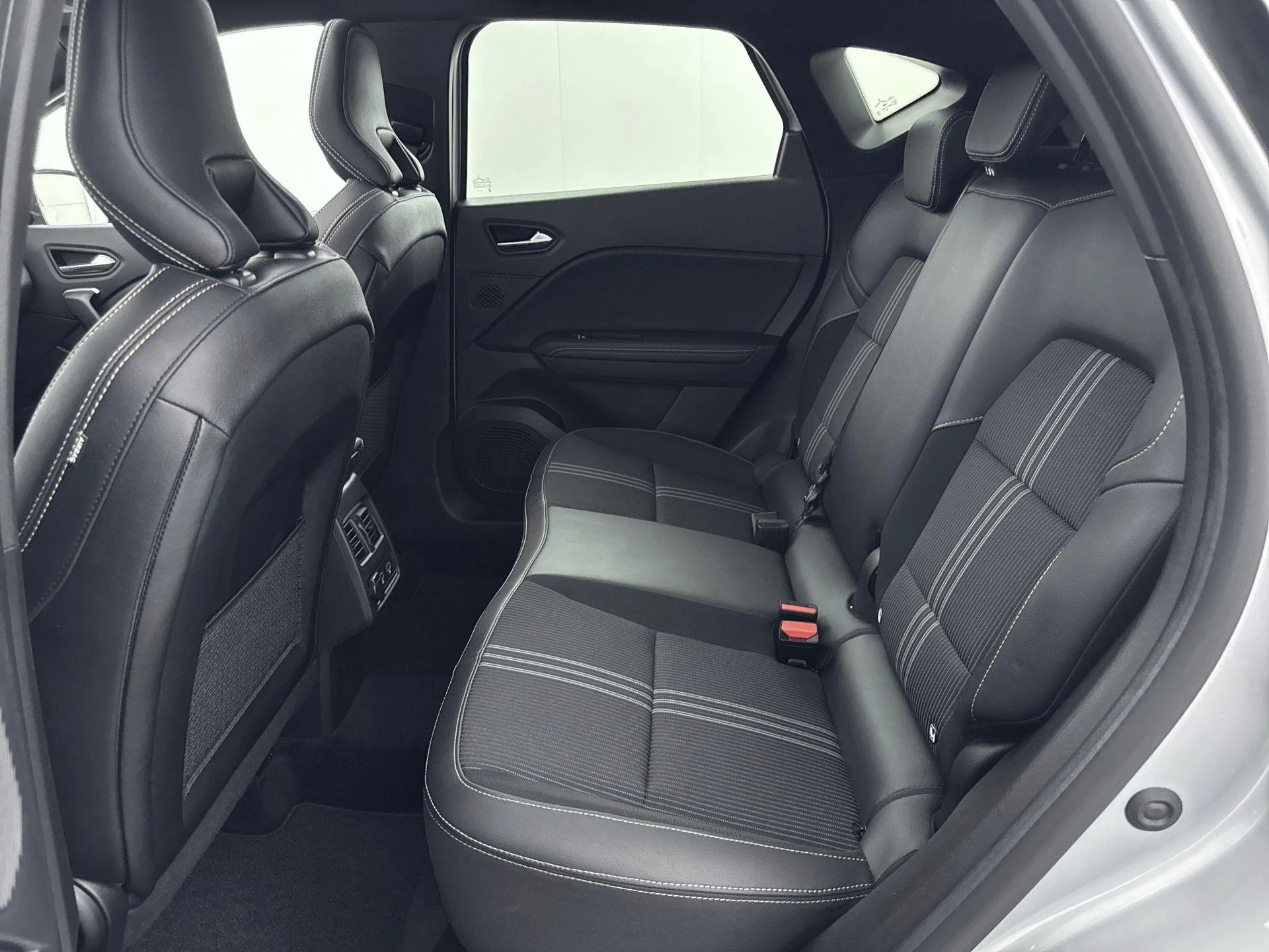 Renault-Captur-image-25