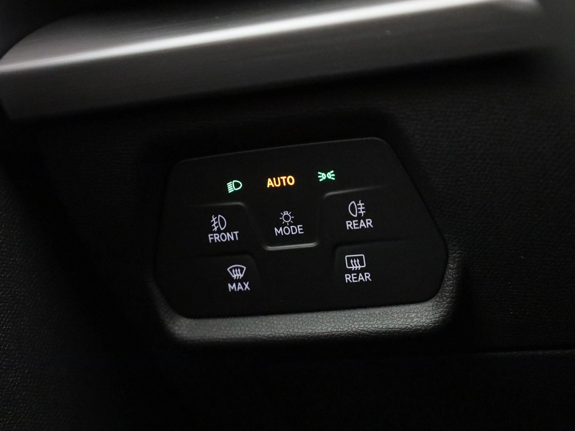 SEAT Leon Sportstourer 1.5 TSI e-Hybrid FR Business