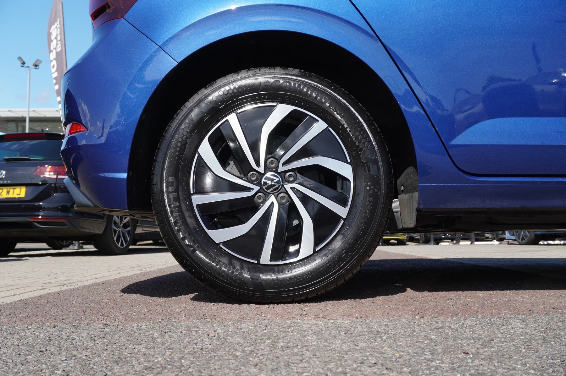 Volkswagen-Polo-image-18