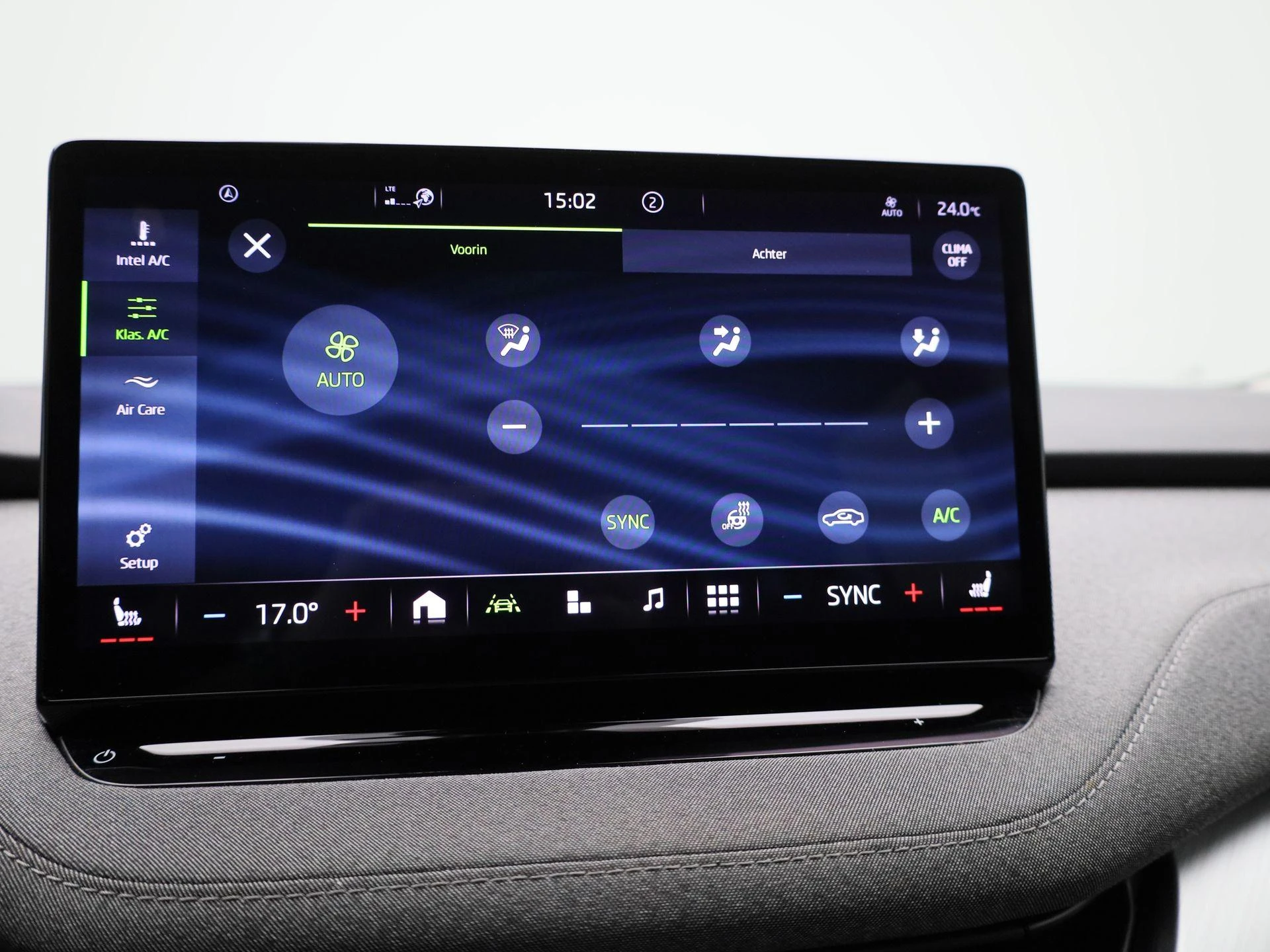 Škoda-Enyaq iV-image-24