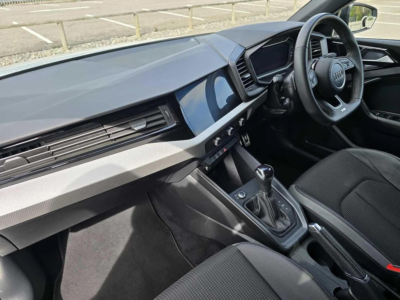 Audi-A1 Sportback-image-1