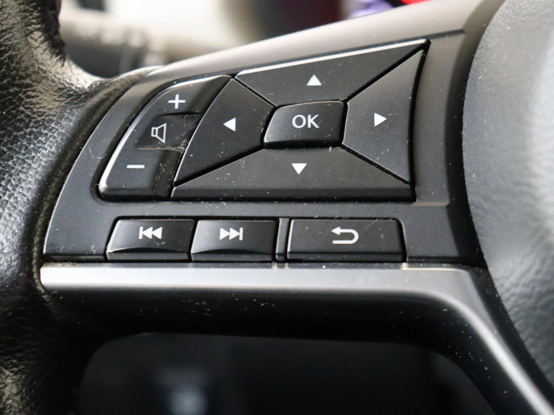 Nissan-Micra-image-11