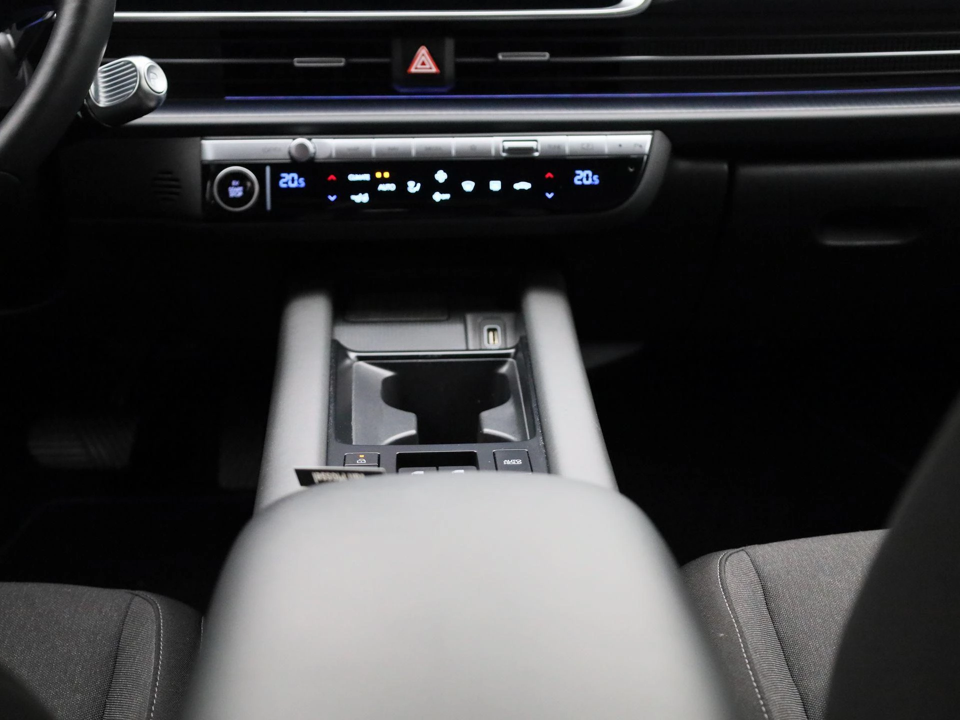 Hyundai-IONIQ 6-image-9