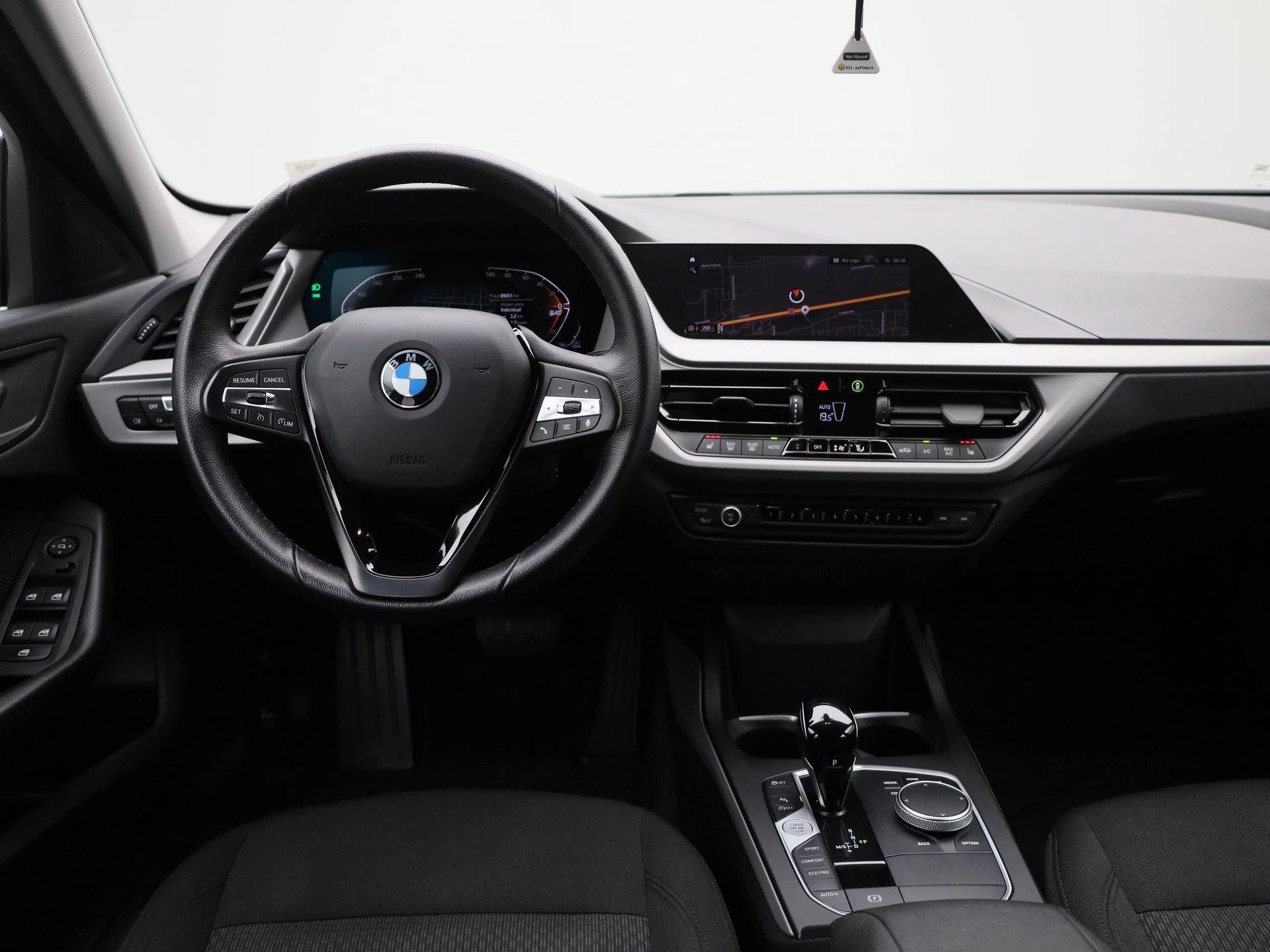 BMW 1 Reeks Hatch 116iA Carplay | Zetelverwarming | LED | Cruise