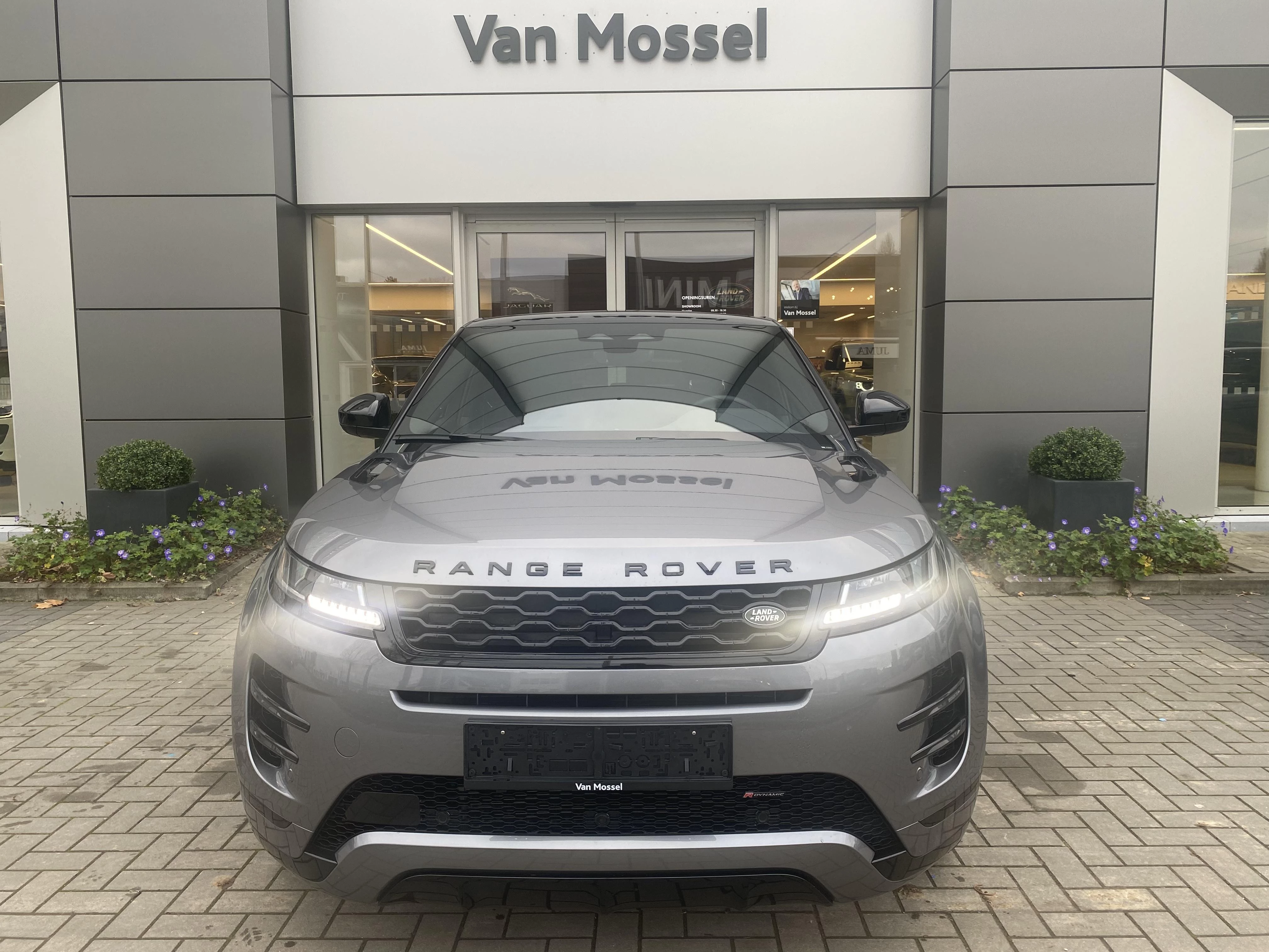 Land Rover Range Rover Evoque P300e R-Dynamic S AWD Auto.