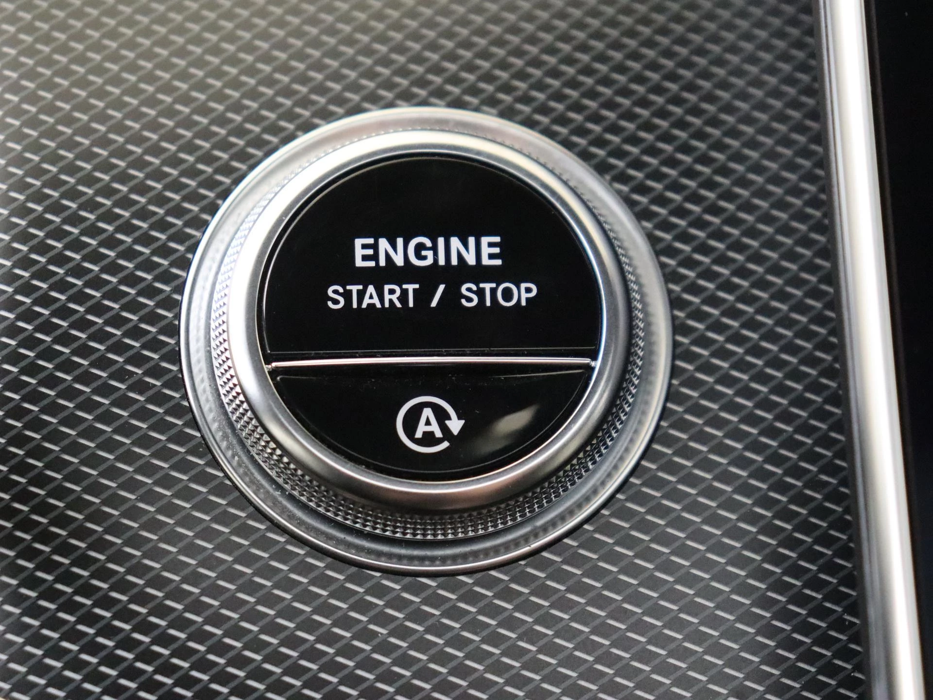 Mercedes-Benz-GLC-image-20