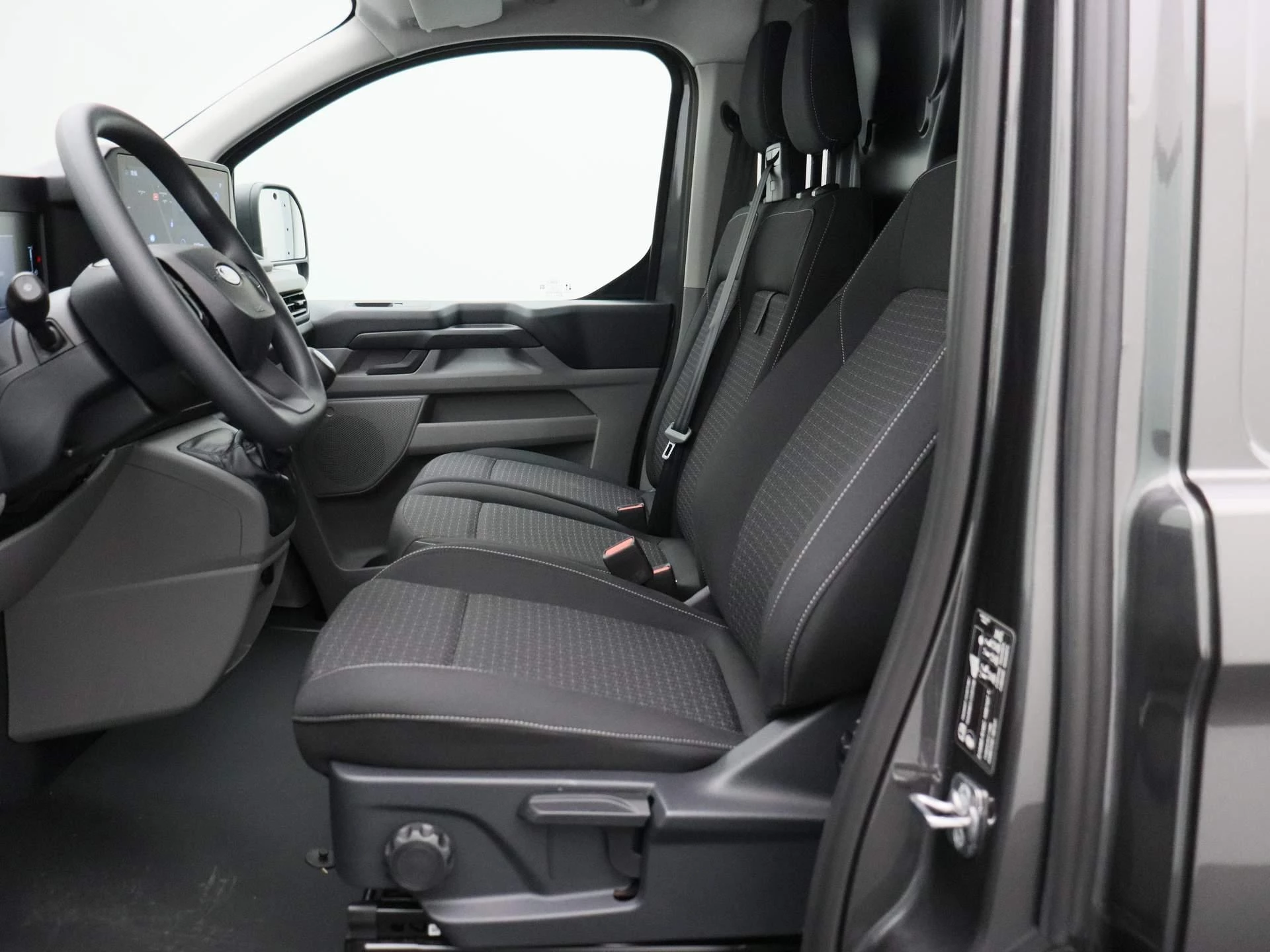 Ford-Transit Custom-image-7