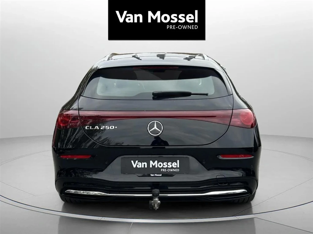 Mercedes-Benz-CLA-image-5