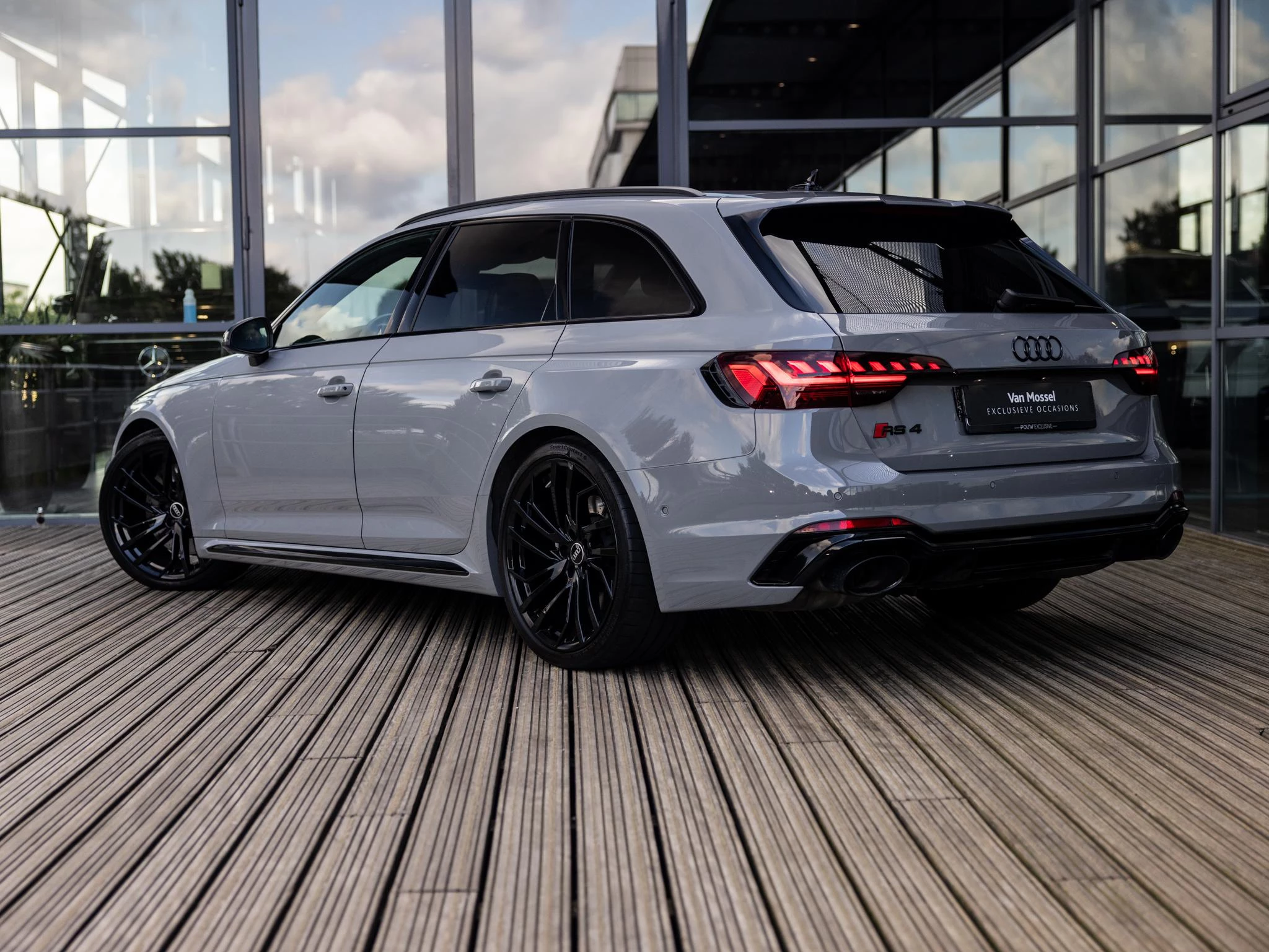 Audi RS4 Avant 2.9 TFSI RS 4 quattro competition plus kuipstoelen